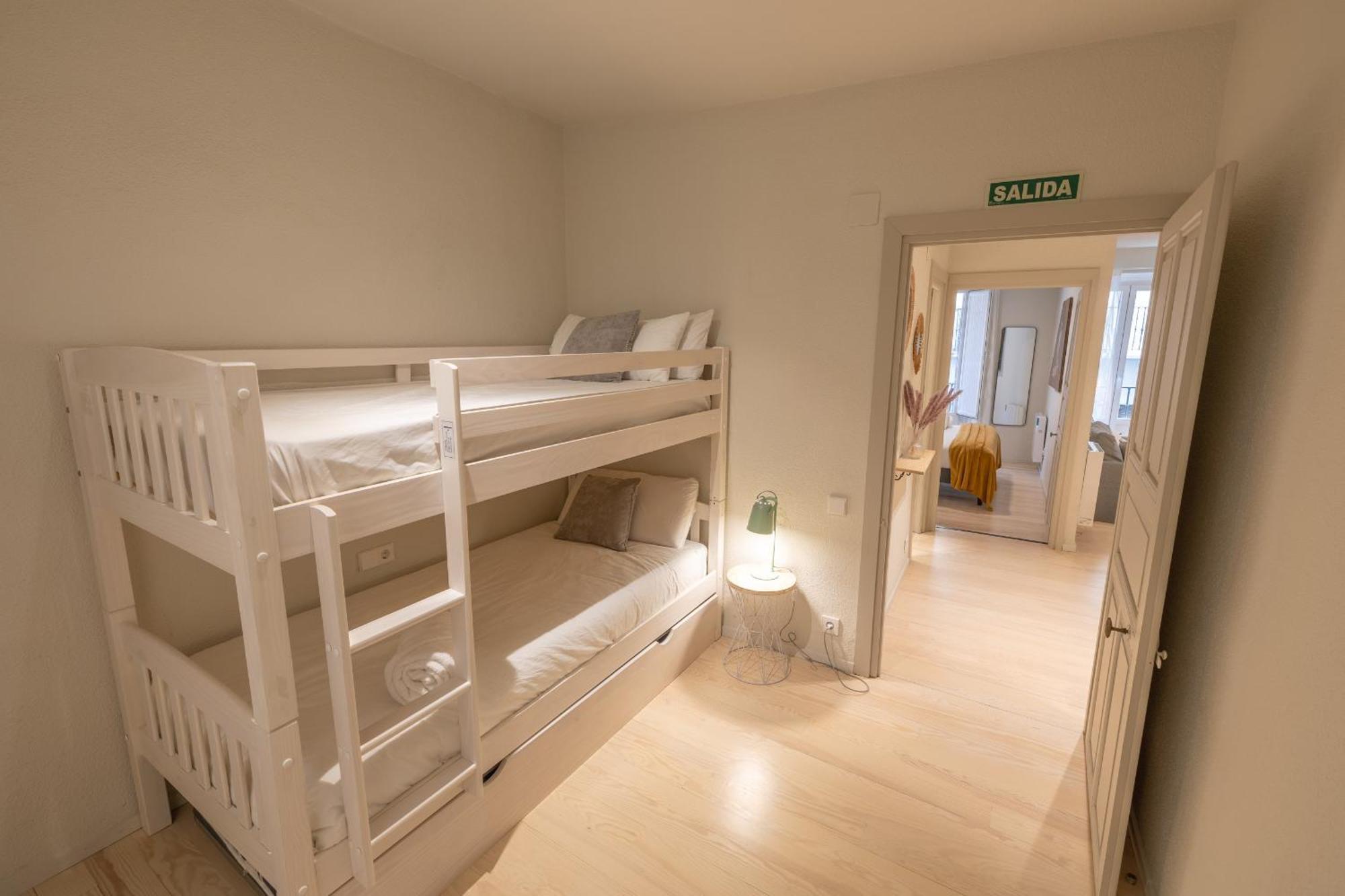 Tuapartamento Centro Pamplona - Zapateria 30 Bagian luar foto