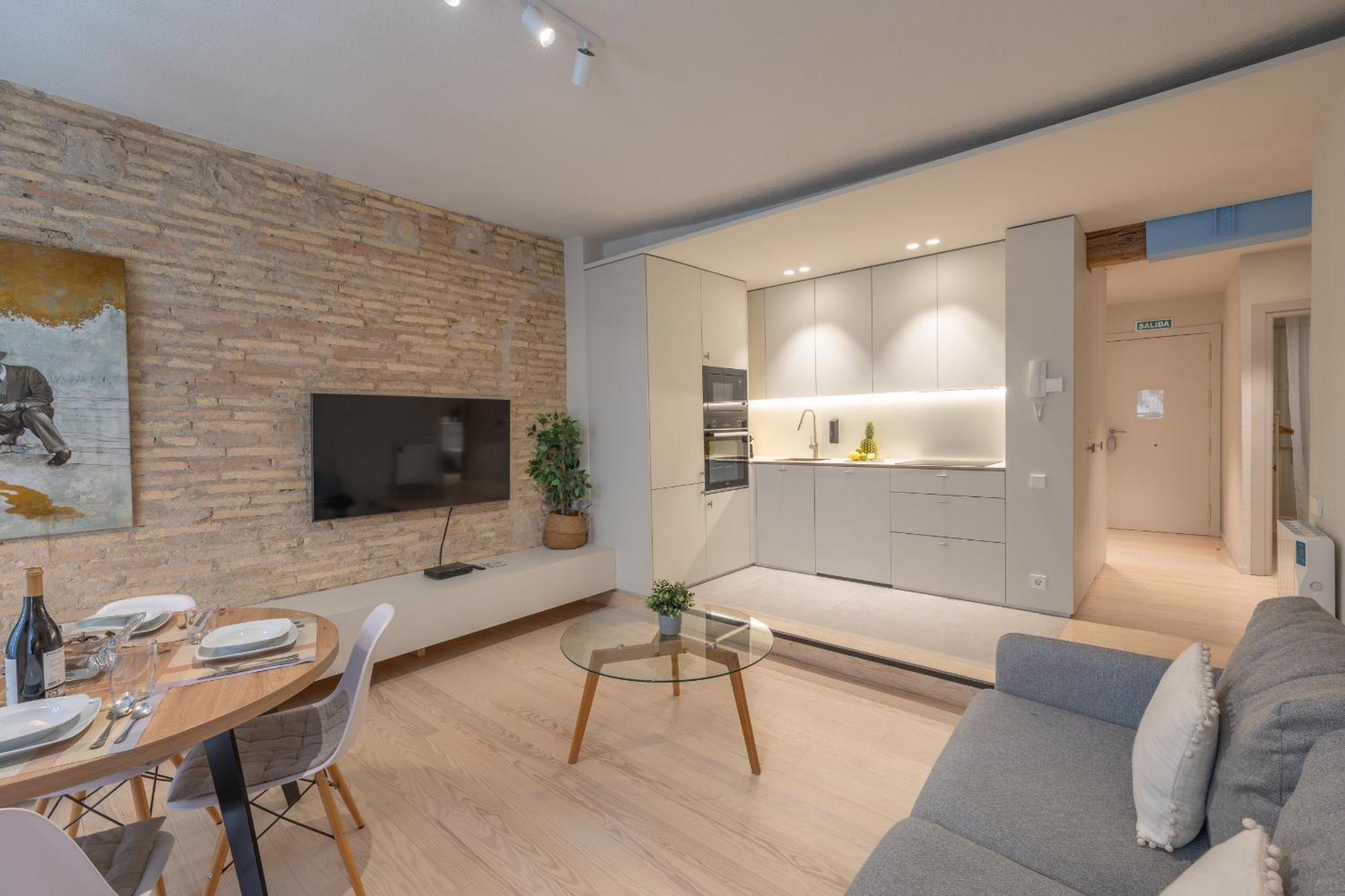 Tuapartamento Centro Pamplona - Zapateria 30 Bagian luar foto