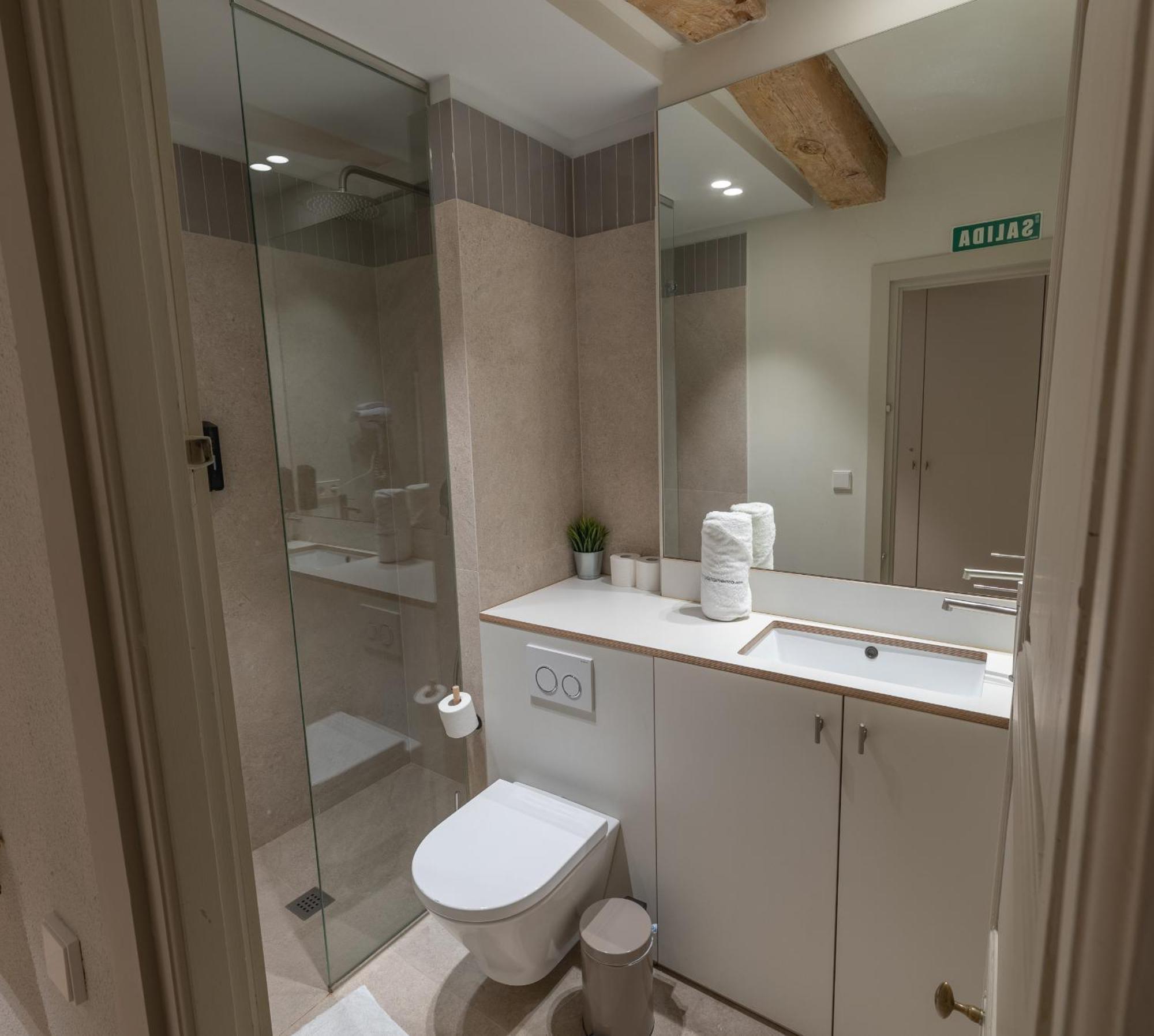 Tuapartamento Centro Pamplona - Zapateria 30 Bagian luar foto