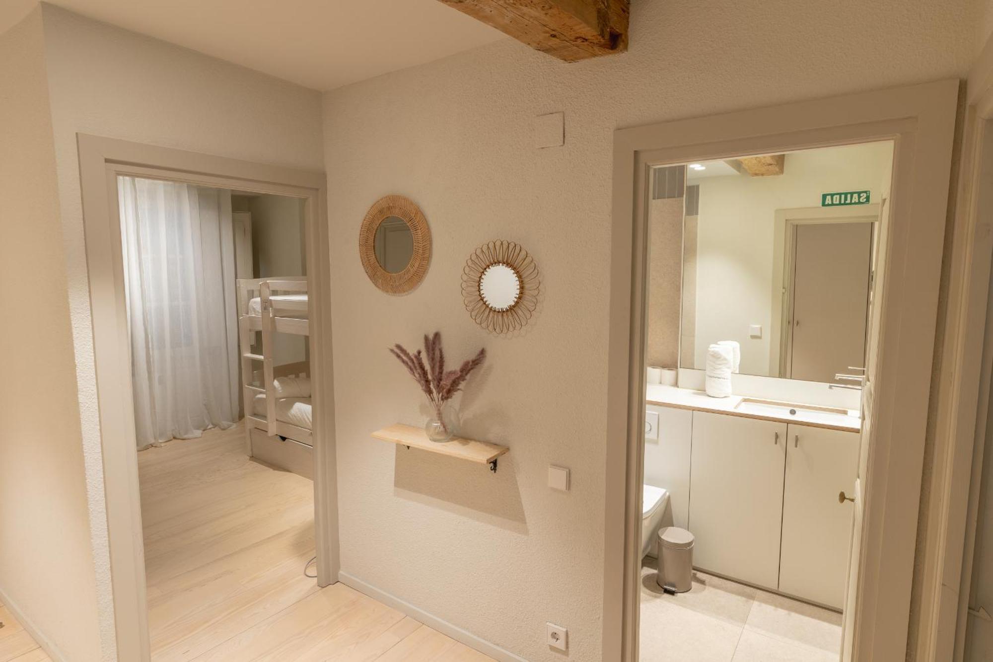 Tuapartamento Centro Pamplona - Zapateria 30 Bagian luar foto